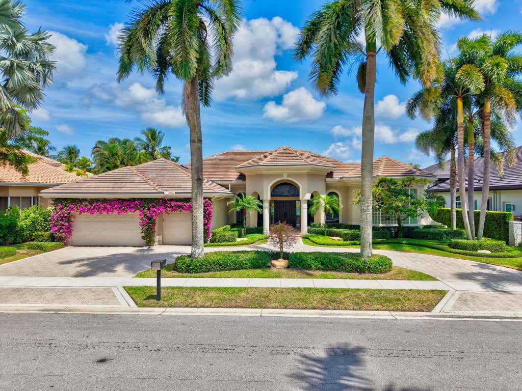 Photo of 5874 Windsor Court, Boca Raton, FL 33496 (MLS # R11095851)
