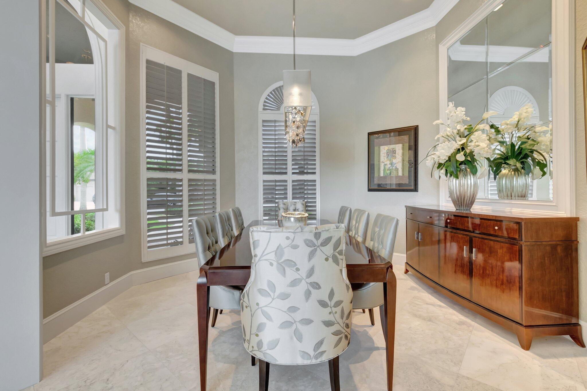 WINDSOR BAY WOODFIELD COU - Residential