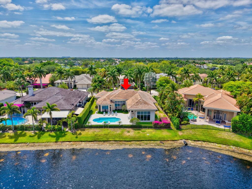 WINDSOR BAY WOODFIELD COUNTRY CLUB - Residential