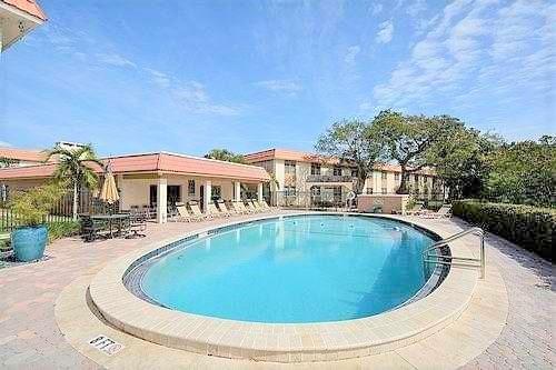 Manor Grove Village I - Residential