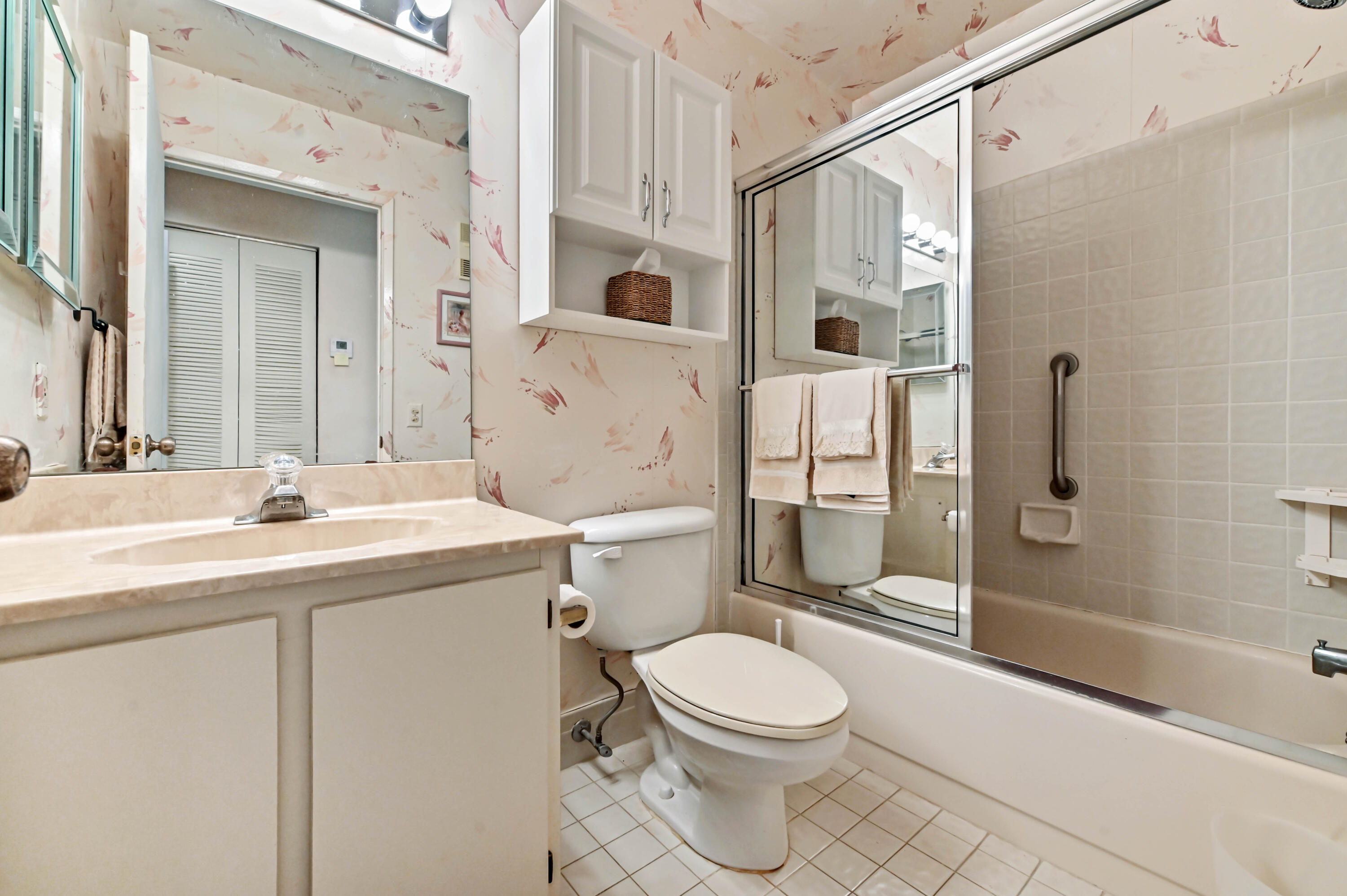 PALM CHASE CONDO - Residential