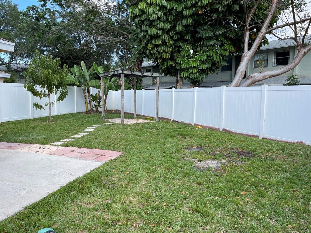 Photo of 4040 Eastridge Circle, Deerfield Beach, FL 33064 (MLS # F10504220)