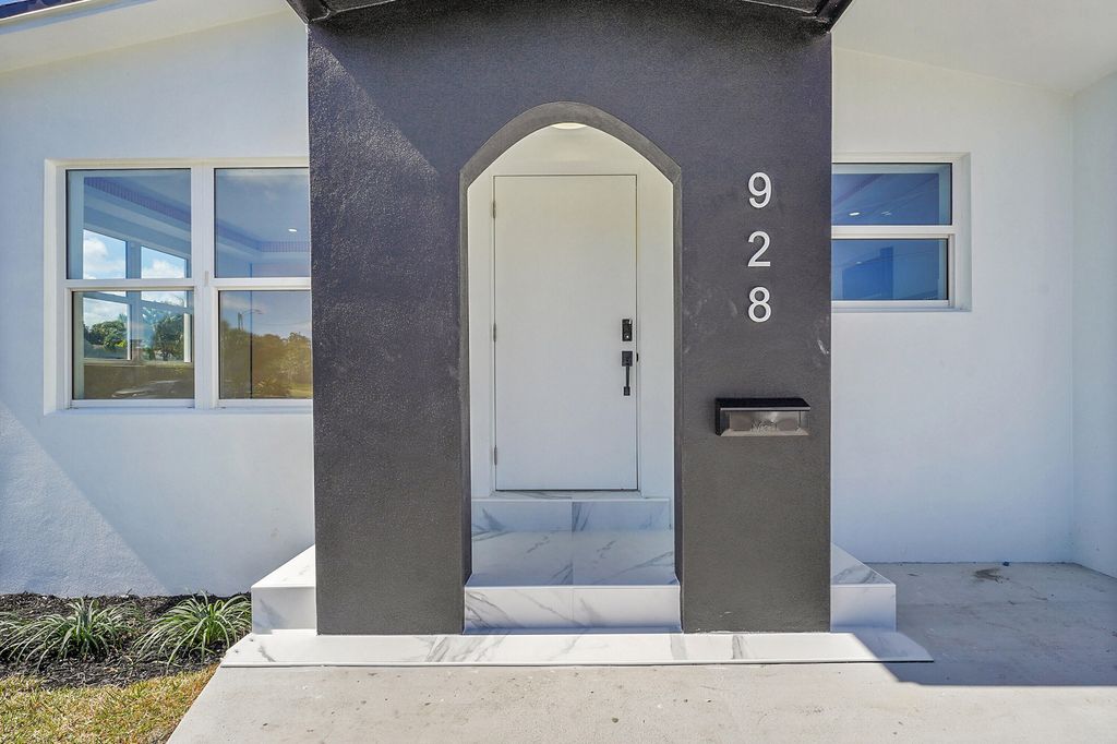 Photo of 928 Market Street, West Palm Beach, FL 33401 (MLS # R11157048)