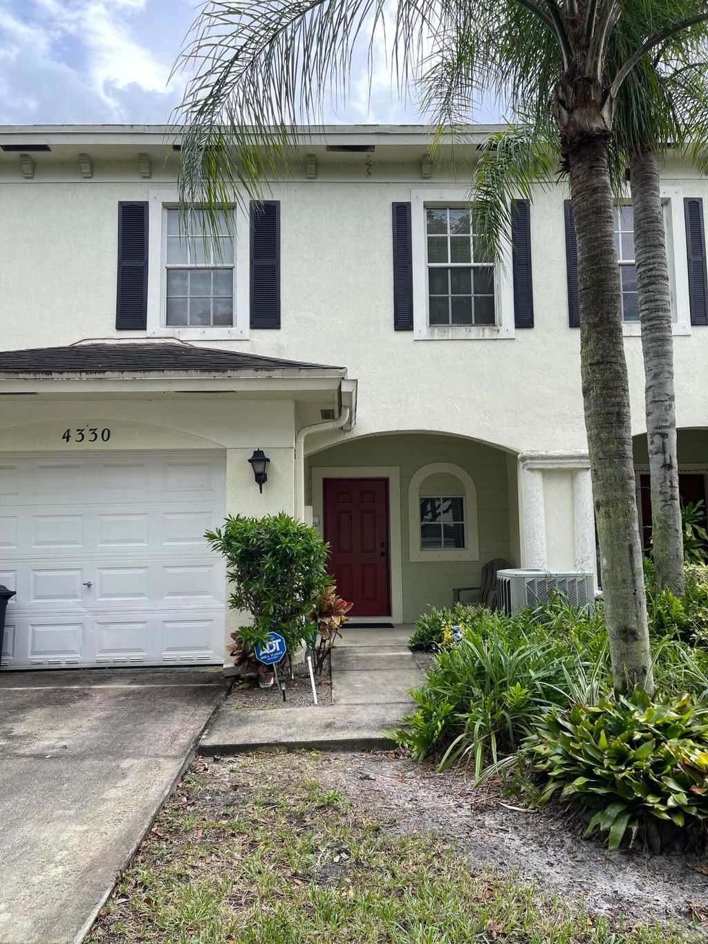 Photo of 4330 Emerald Vista Vis, Lake Worth, FL 33461 (MLS # R11040373)