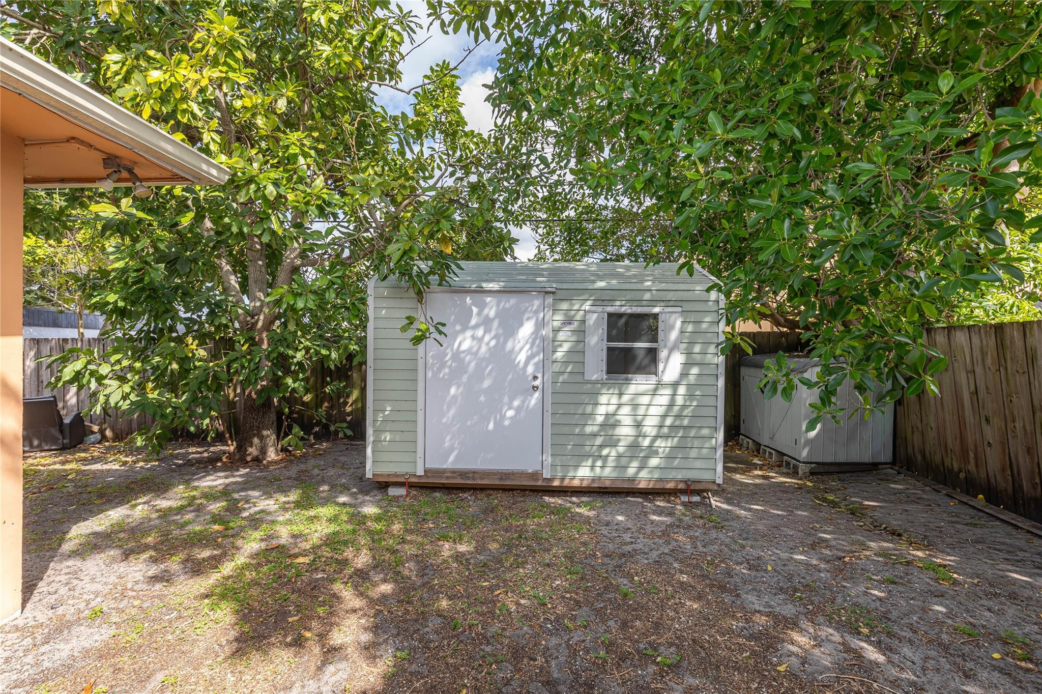 WELWYN MANOR - Residential