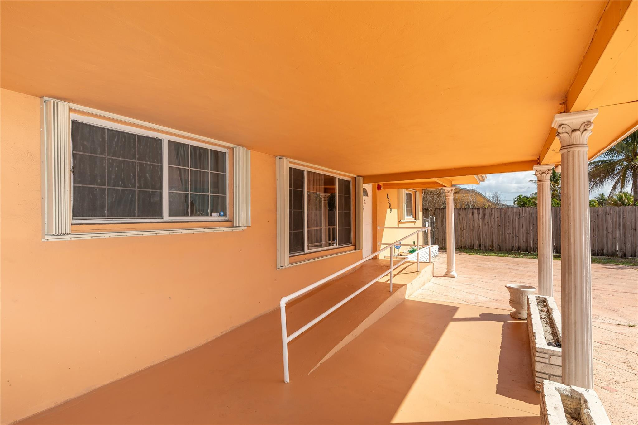 WELWYN MANOR - Residential