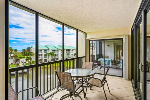 A home in Hutchinson Island