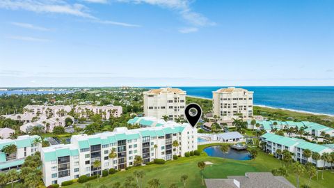 A home in Hutchinson Island