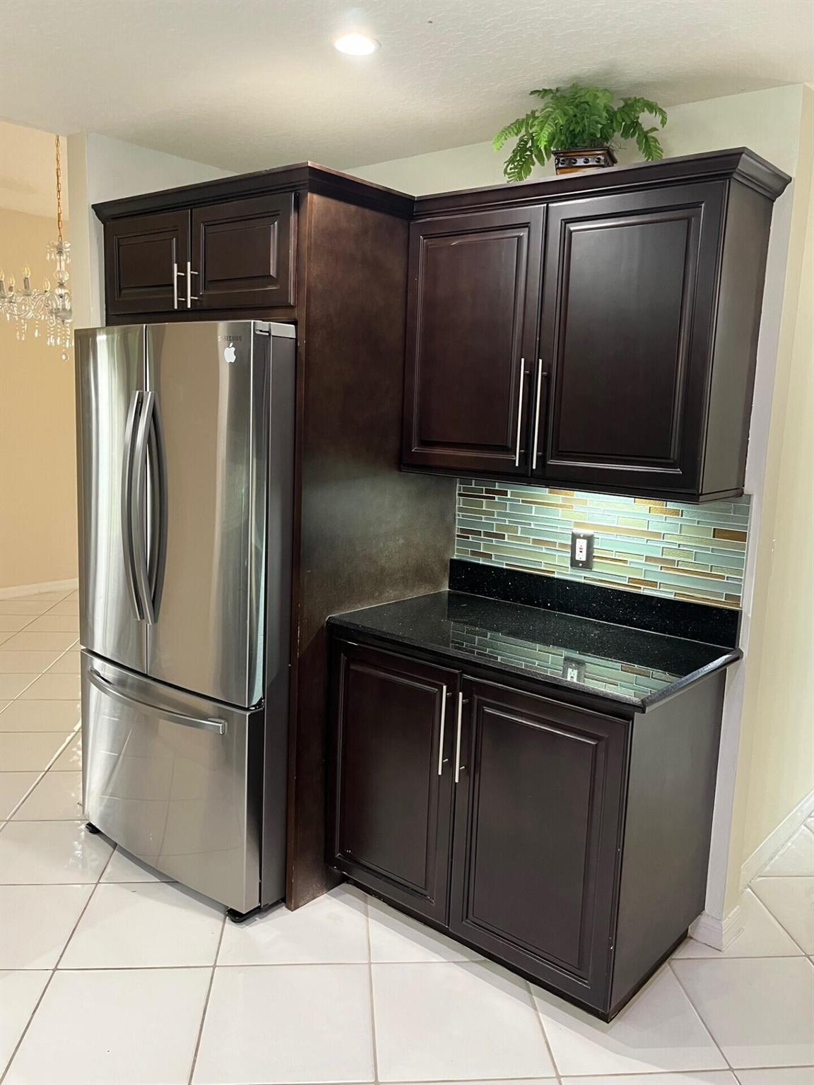 WOODBINE PAR G - Residential Lease