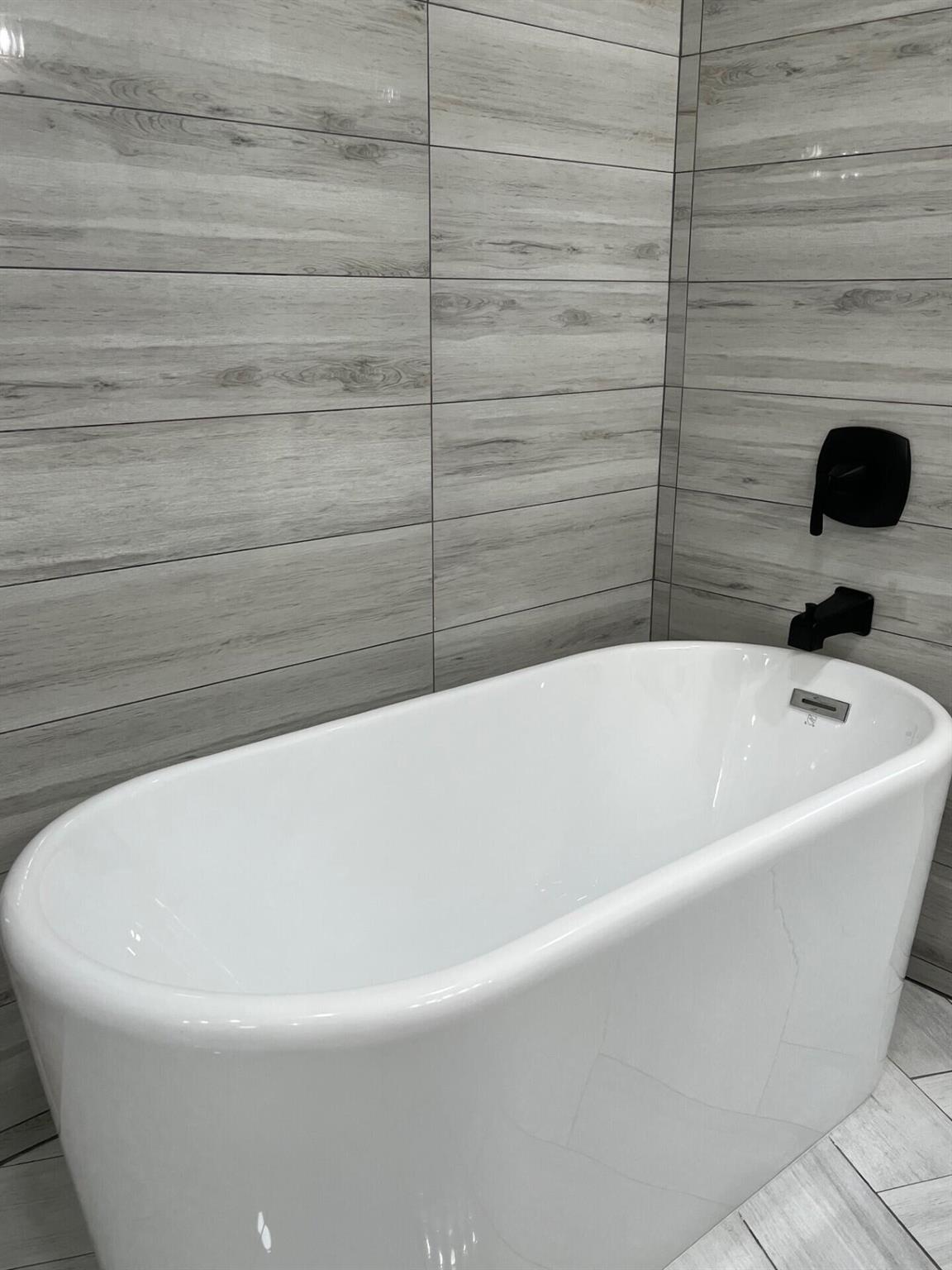 WOODBINE PAR G - Residential Lease