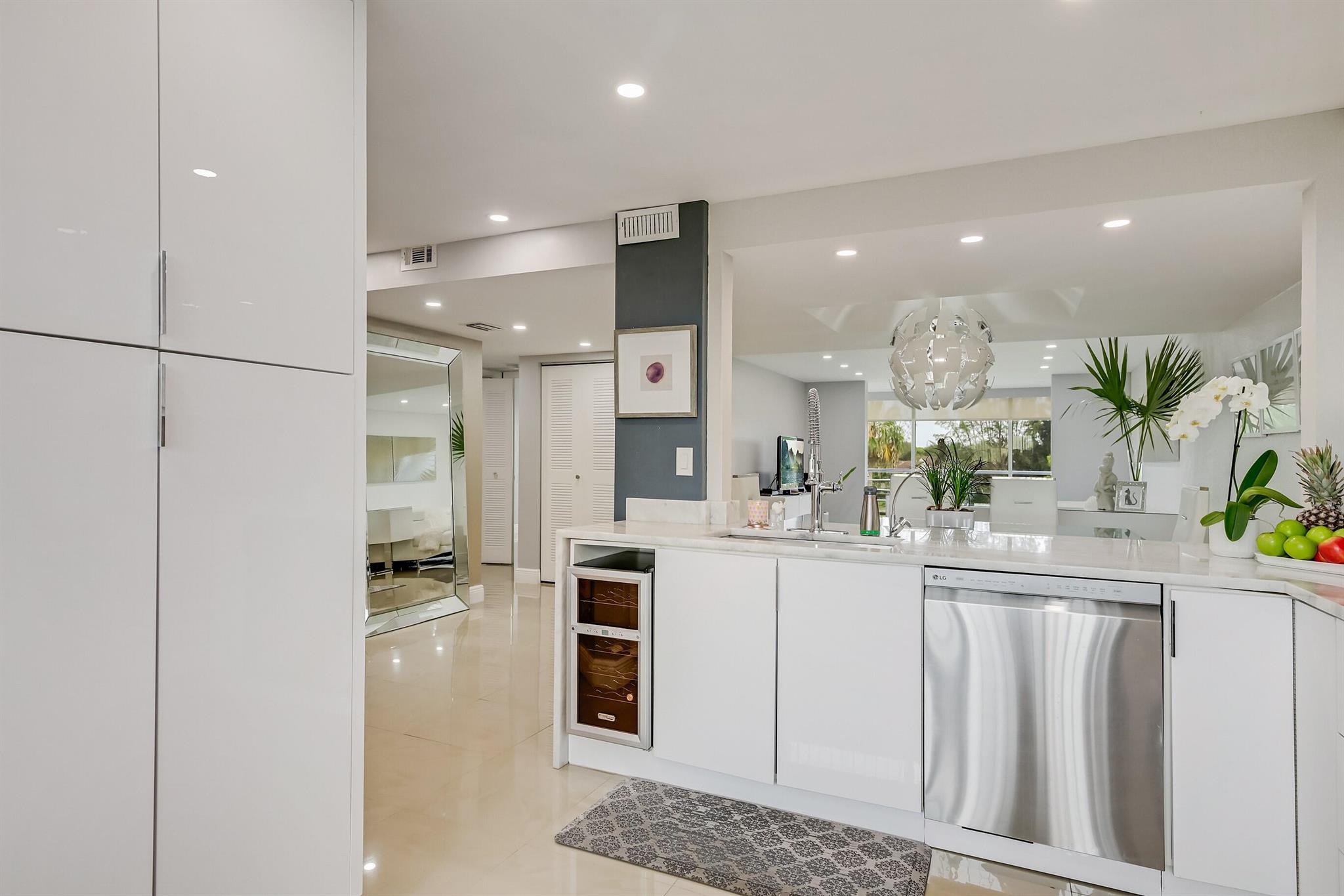 Properties 6698 10th Avenue N 426