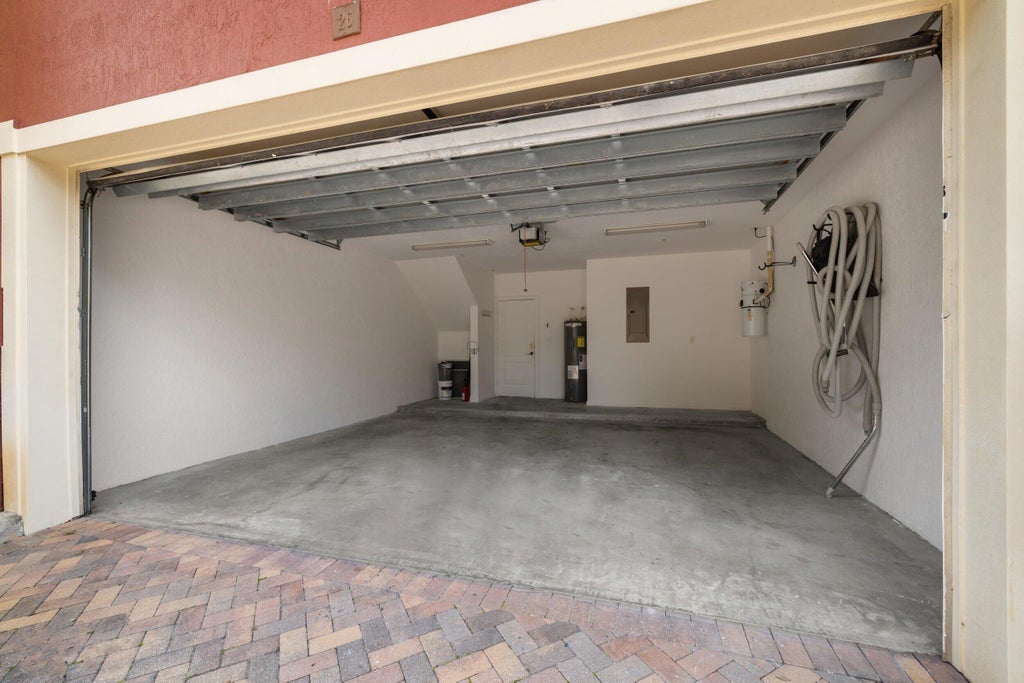 Photo of 601 S FEDERAL Highway #30, Lake Worth Beach, FL 33460 (MLS # B26079618)