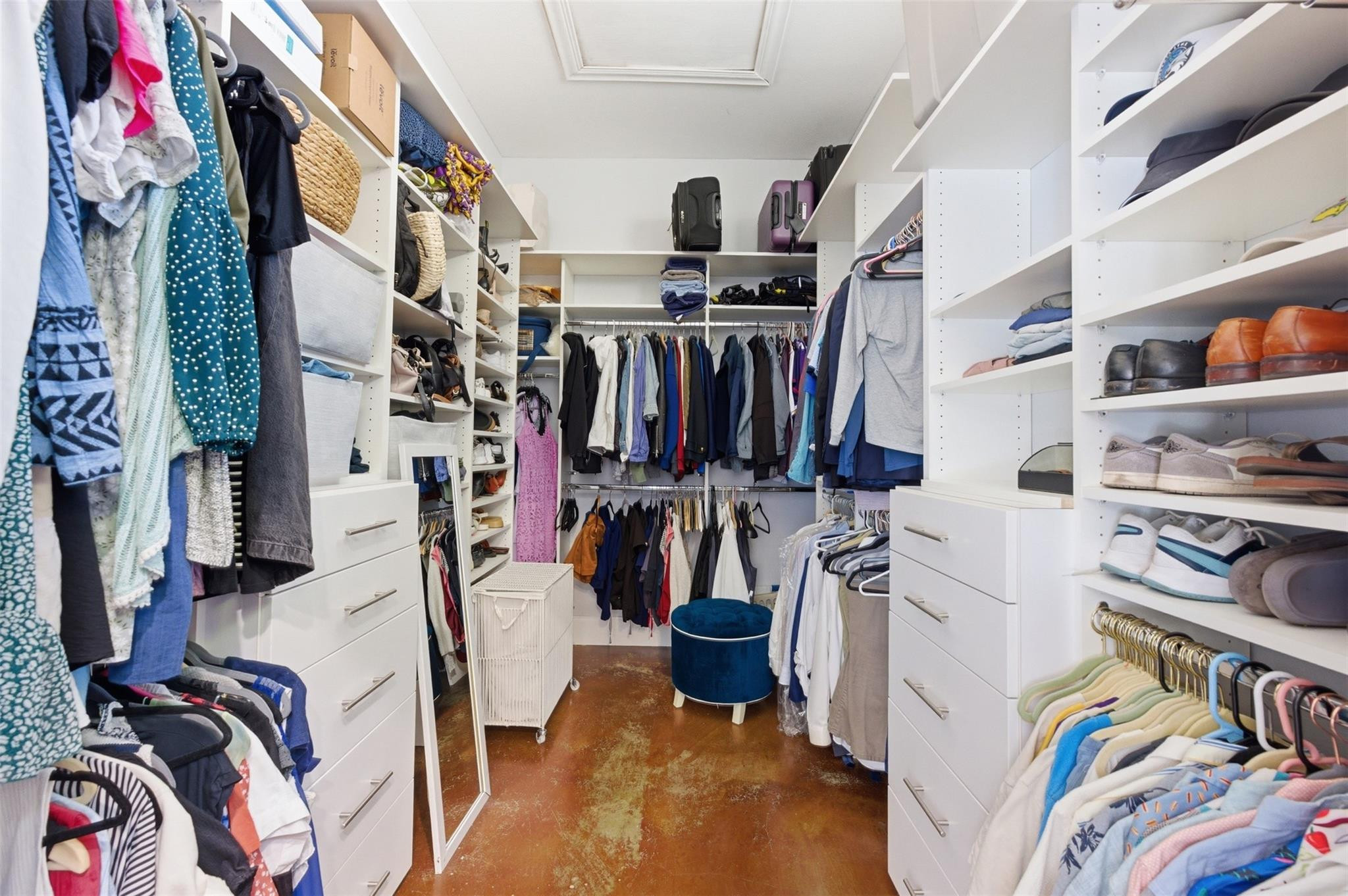 CROISSANT PARK - Residential