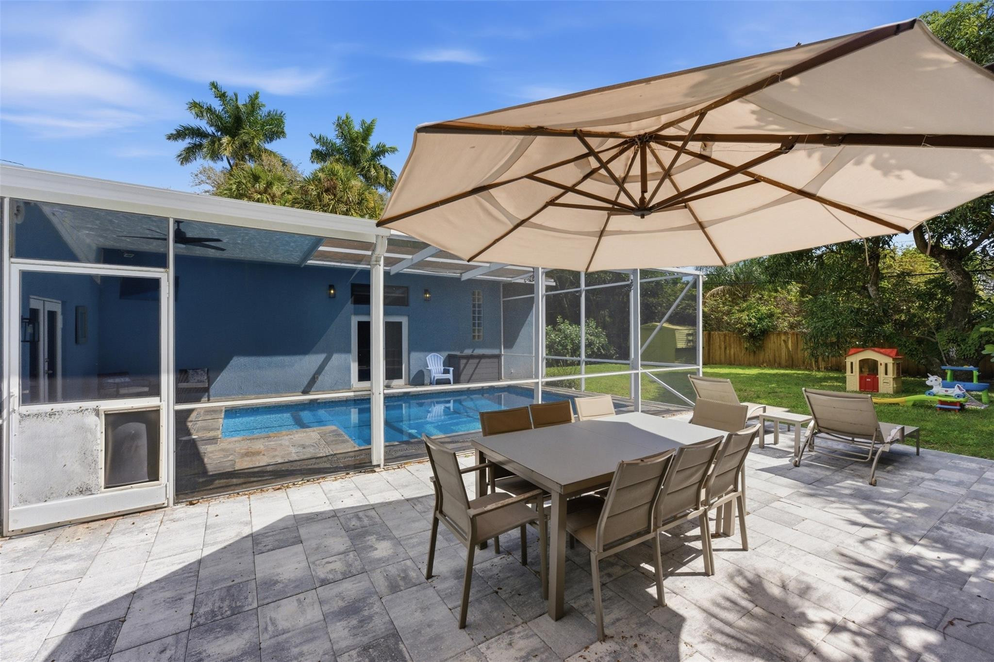 CROISSANT PARK - Residential