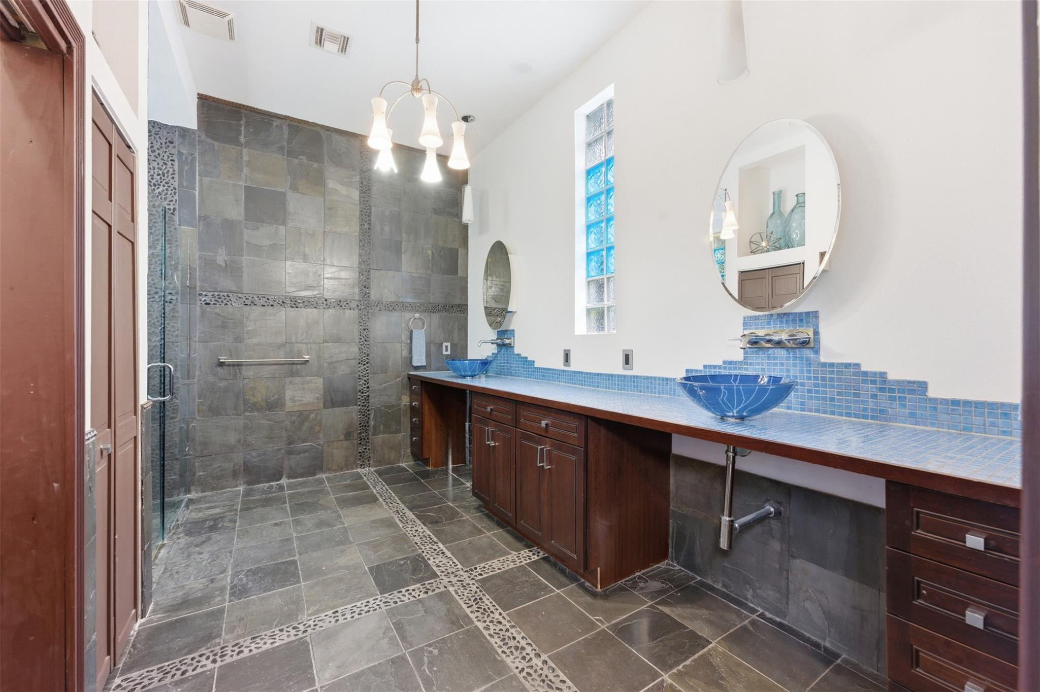 CROISSANT PARK - Residential