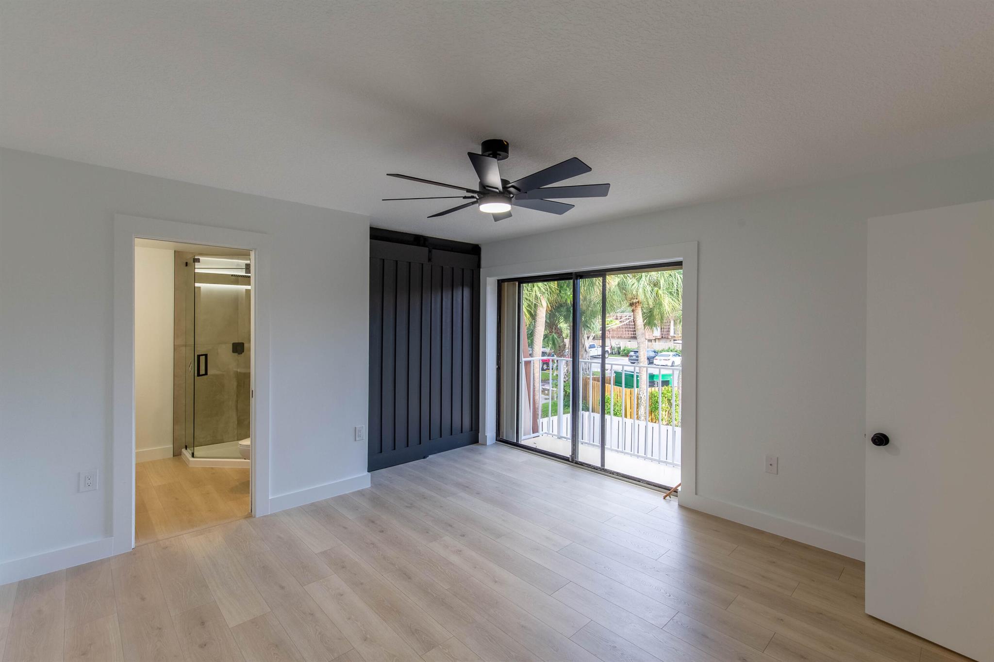 WATERSIDE LUXURY TOWNHOME - Residential Lease