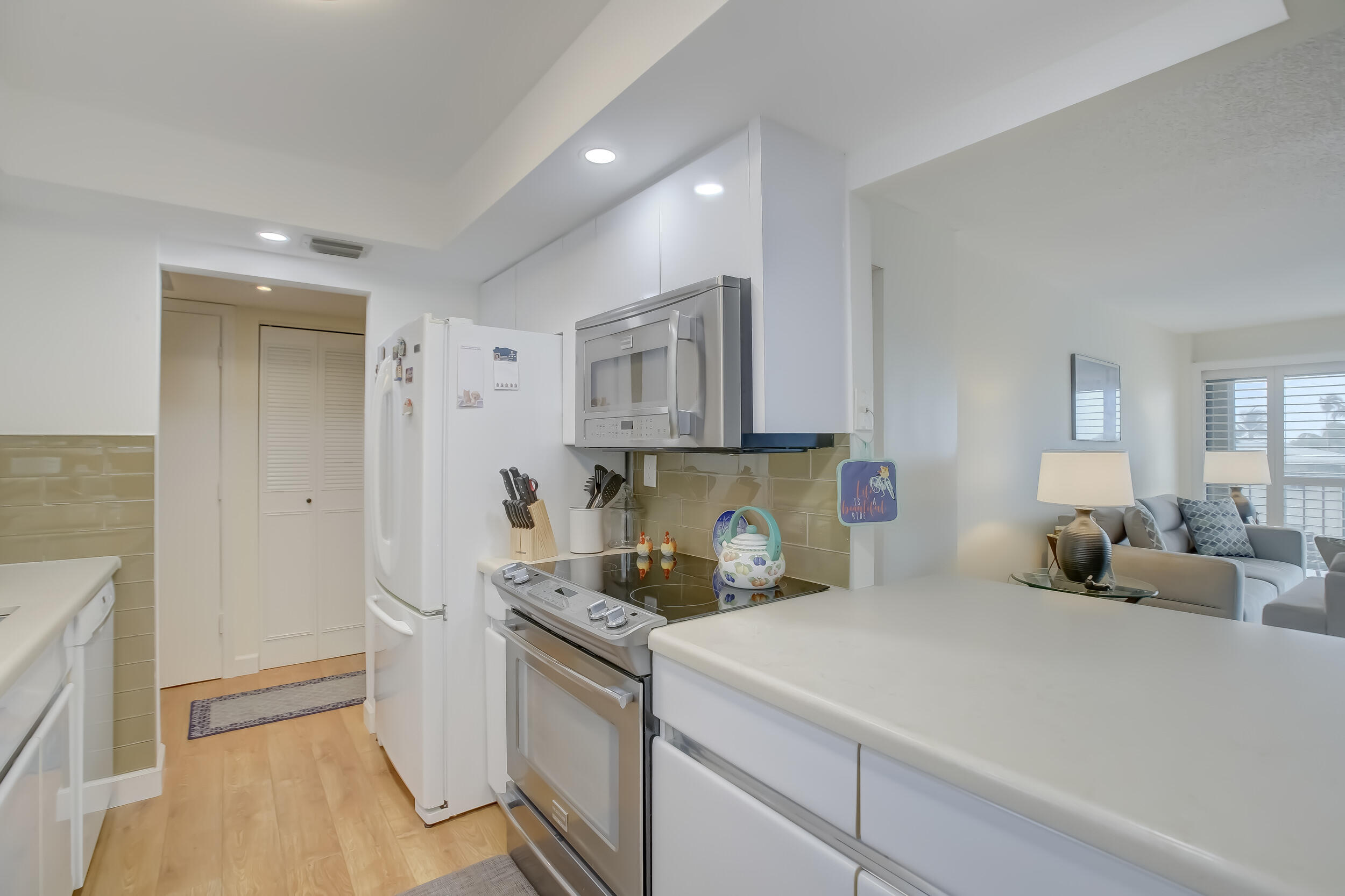 WATERFORD POINT CONDO - Residential