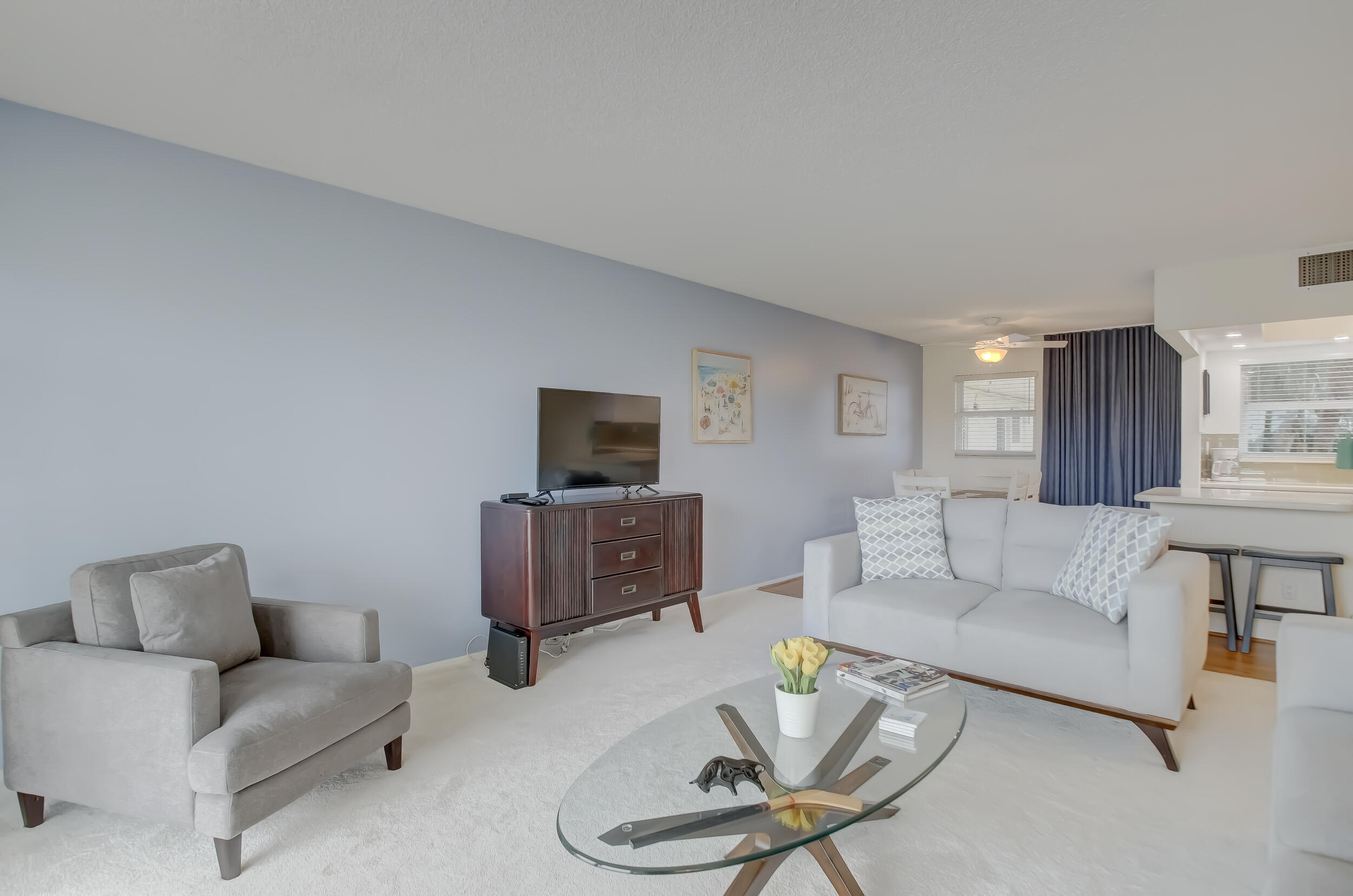 801 S Federal Highway 308