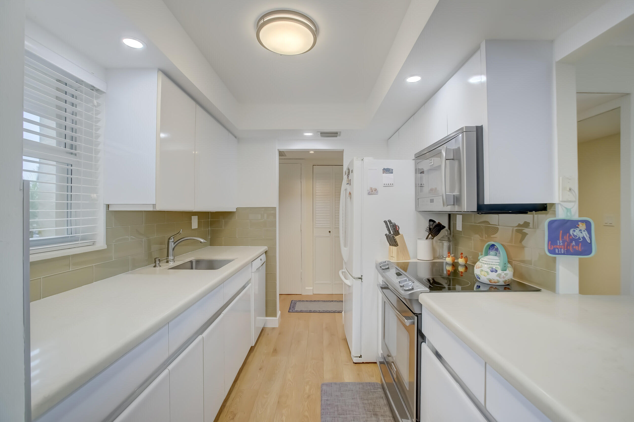 WATERFORD POINT CONDO - Residential