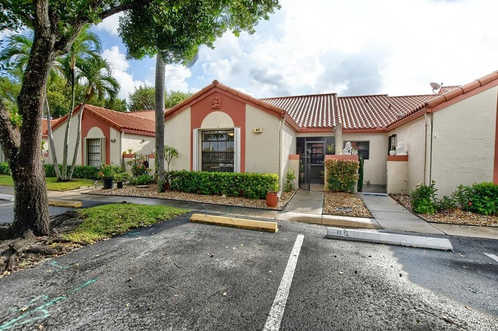 Photo of 65 Centennial Ct #65, Deerfield Beach, FL 33442 (MLS # F10540978)