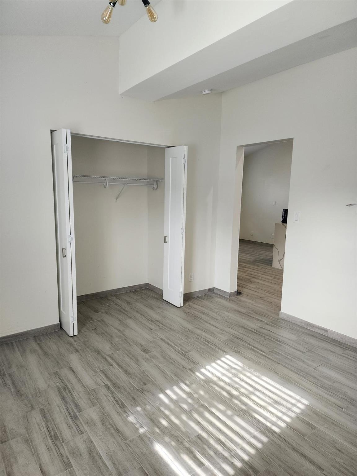 315 SW 7th St 1