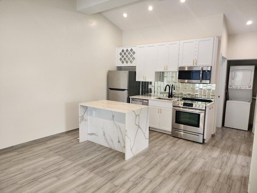 Photo of 315 SW 7th Street #1, Fort Lauderdale, FL 33315 (MLS # F10511374)