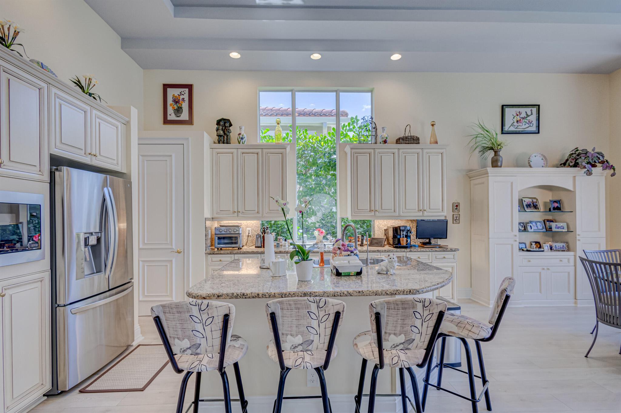 MIRASOL PARADISIO - Residential