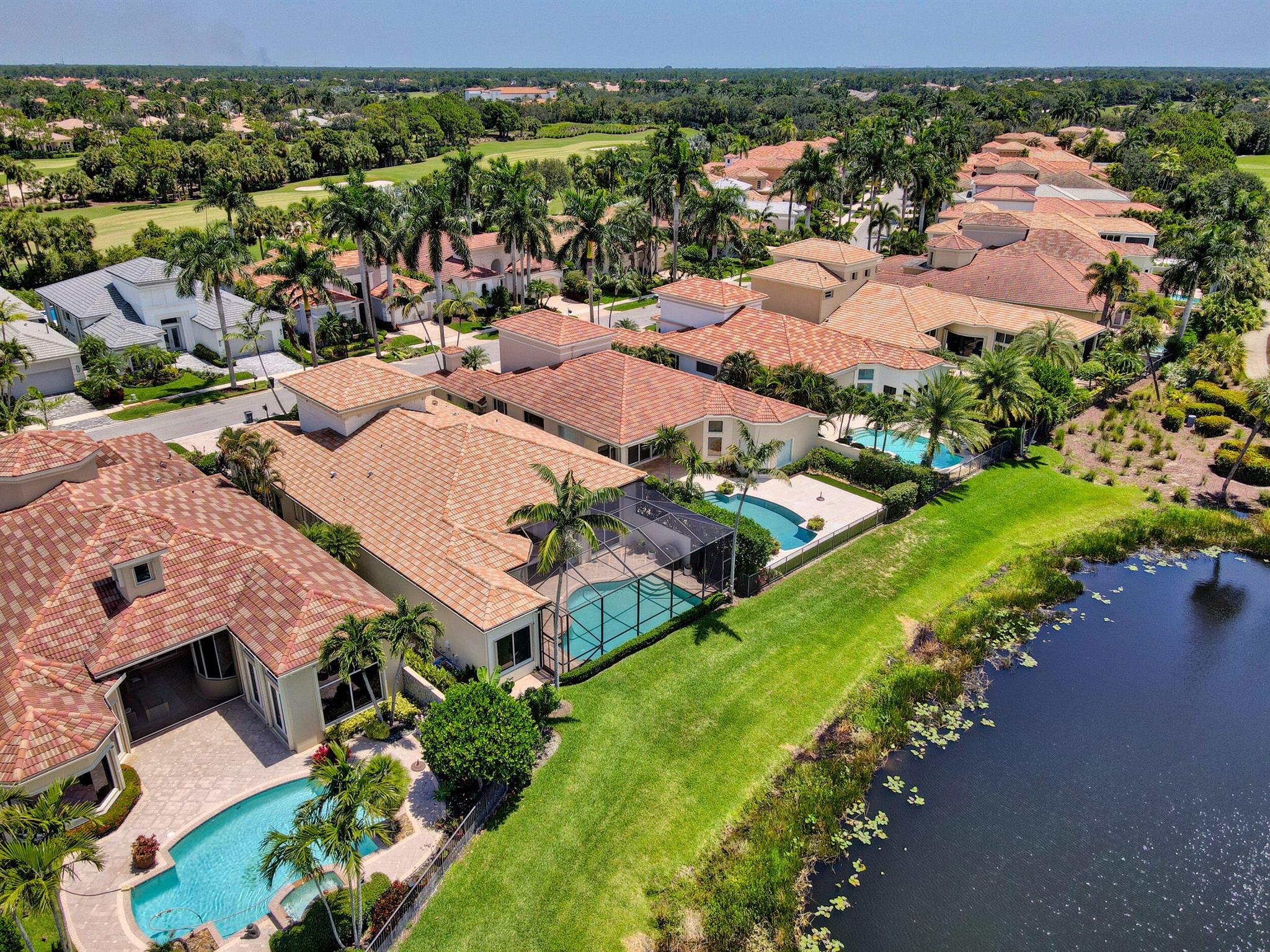 MIRASOL PARADISIO - Residential