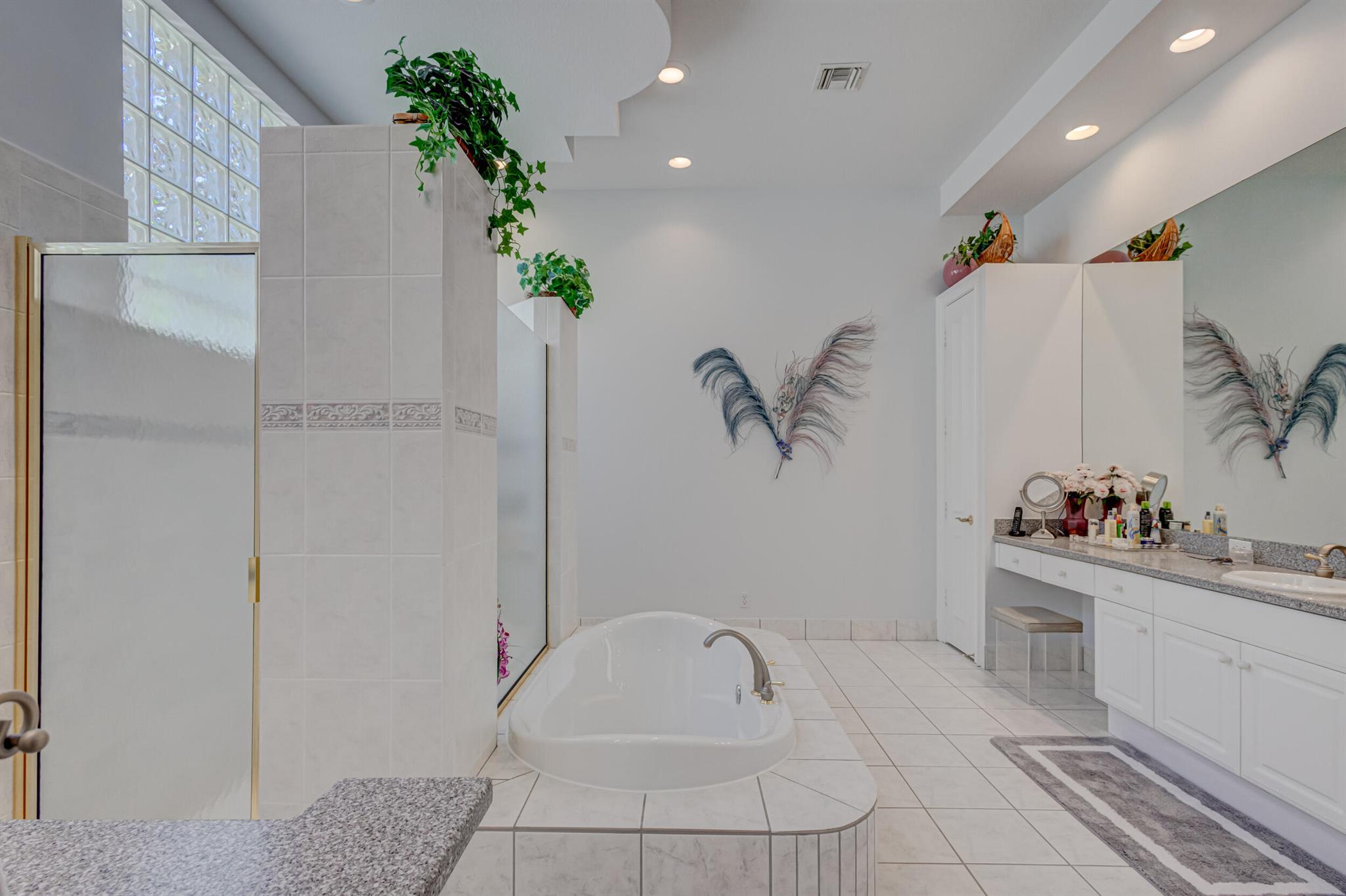 MIRASOL PARADISIO - Residential