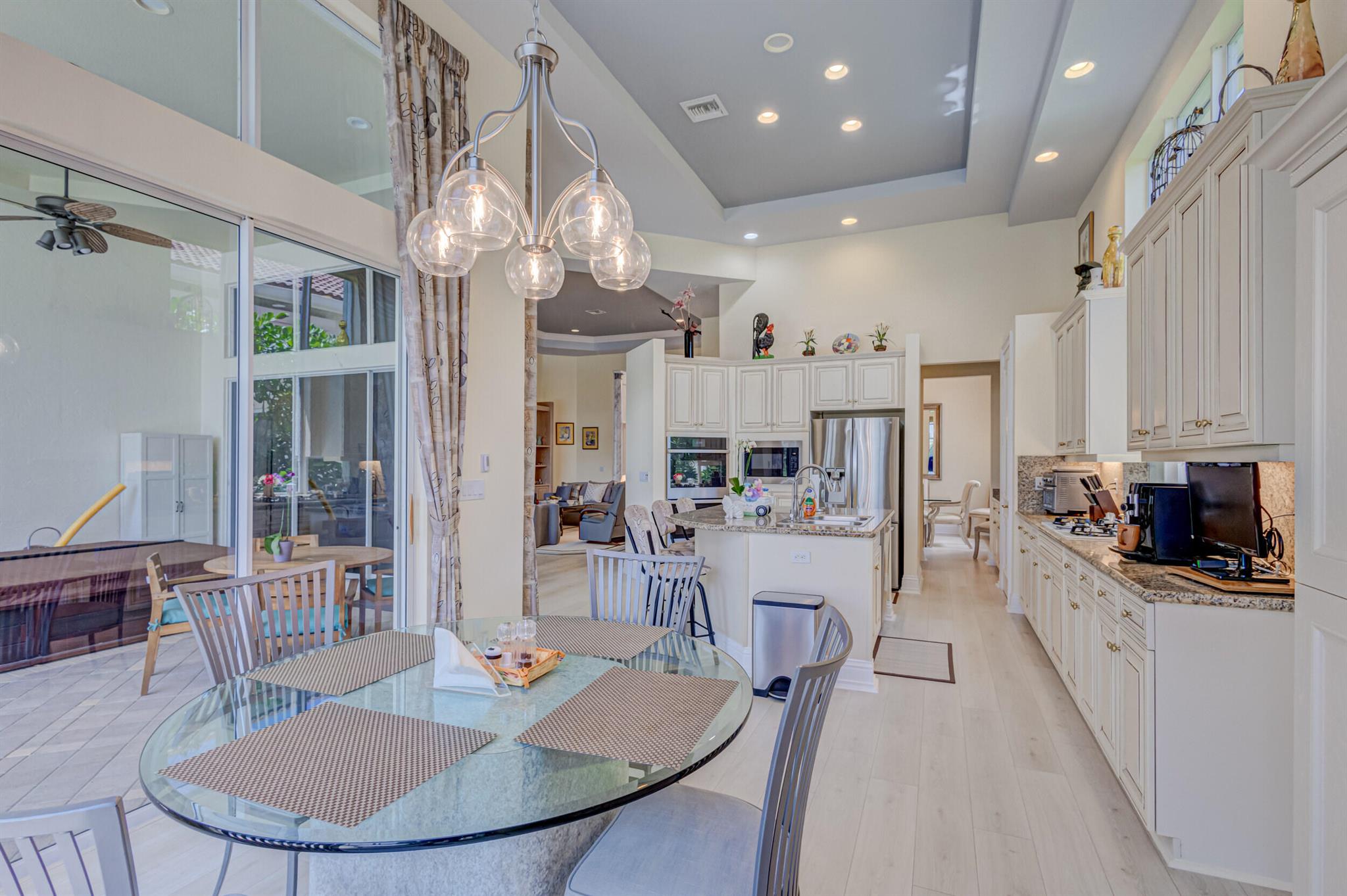 MIRASOL PARADISIO - Residential