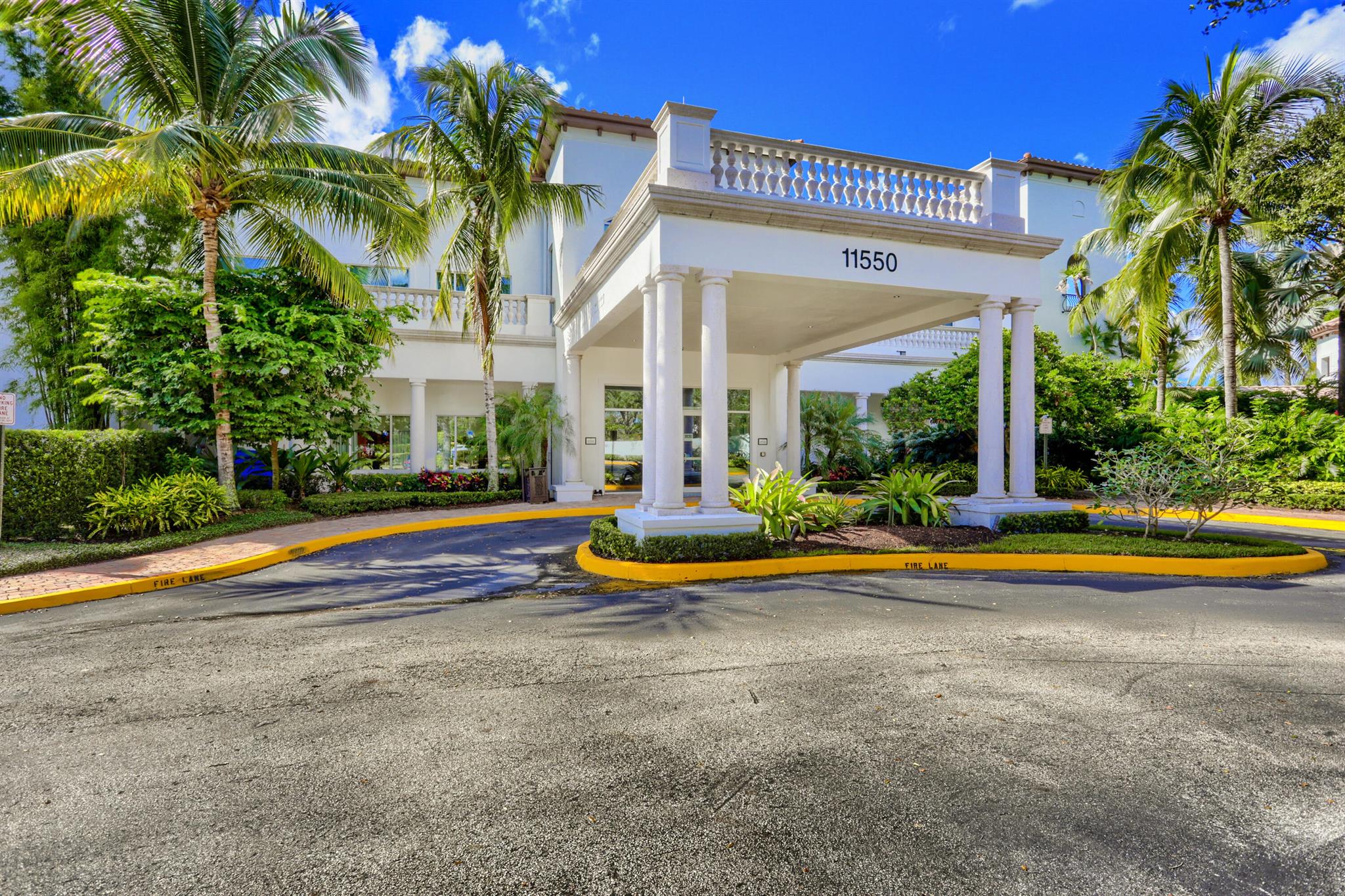 MIRASOL PARADISIO - Residential