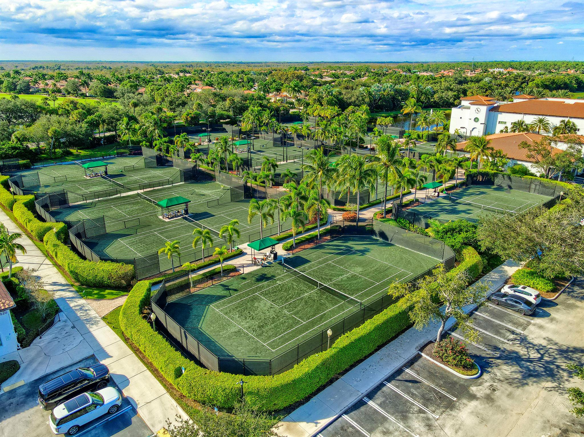 MIRASOL PARADISIO - Residential