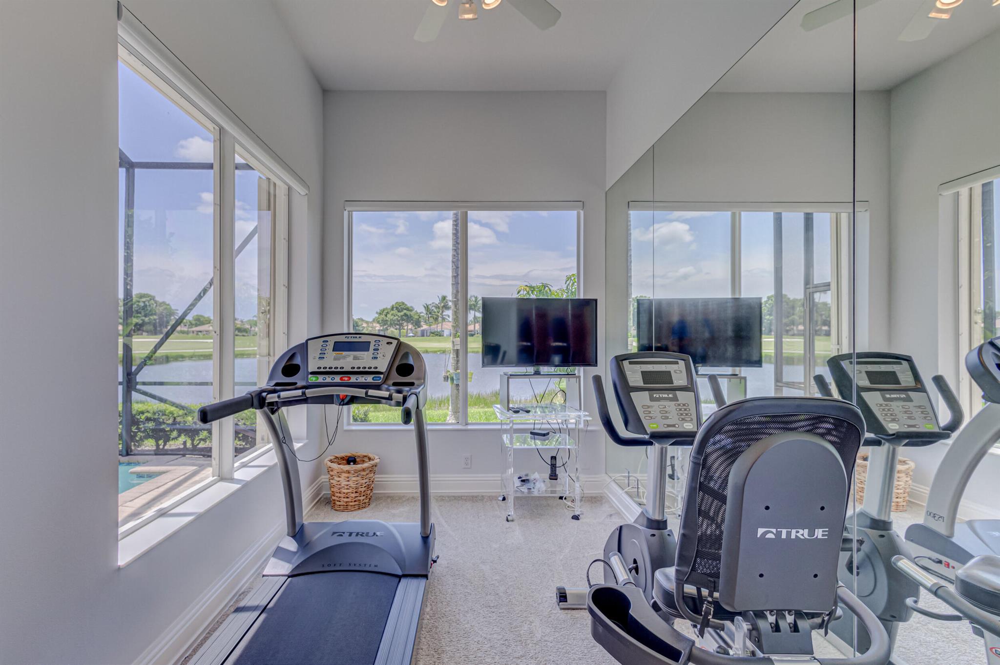 MIRASOL PARADISIO - Residential