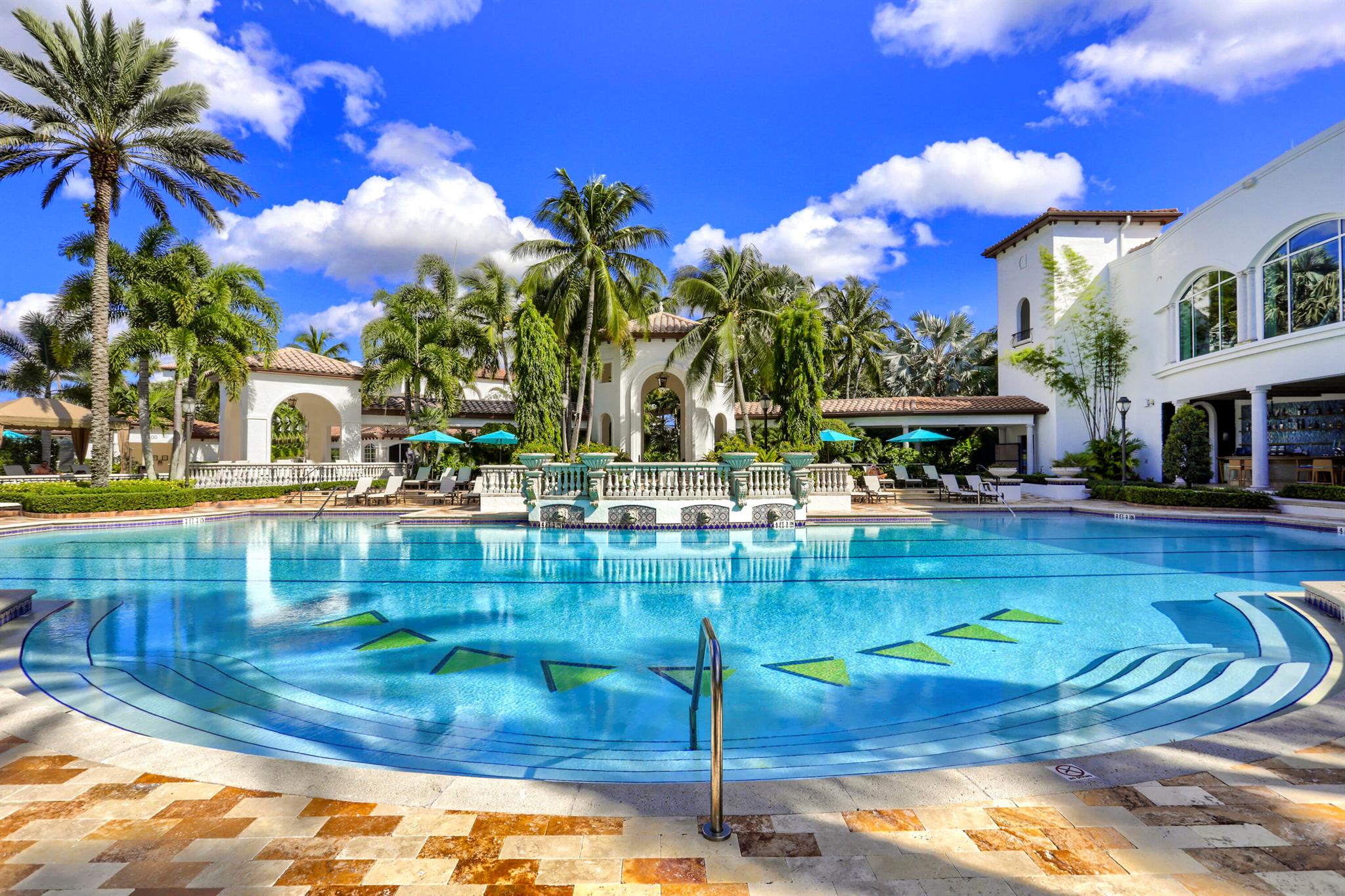 MIRASOL PARADISIO - Residential