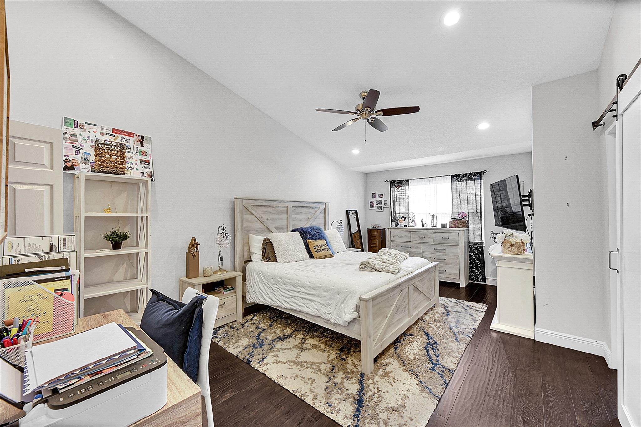 CORAL LAKE/PLEASANT LAKES - Residential