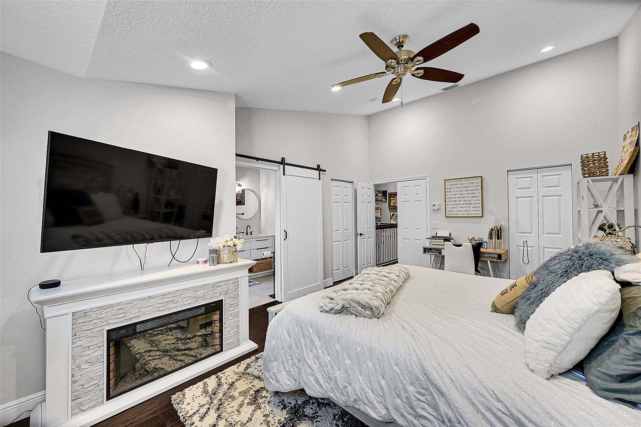 CORAL LAKE/PLEASANT LAKES - Residential