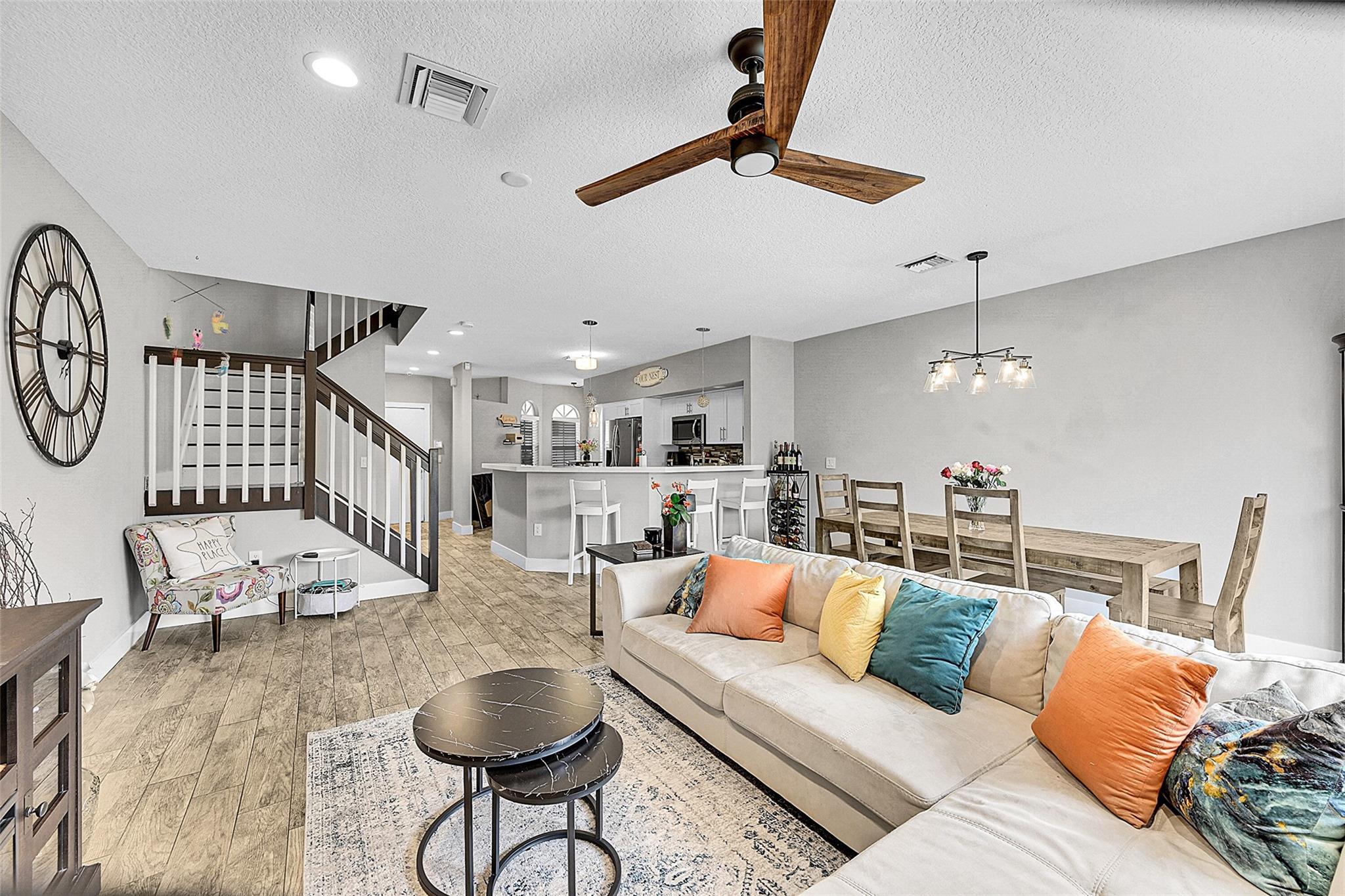 CORAL LAKE/PLEASANT LAKES - Residential