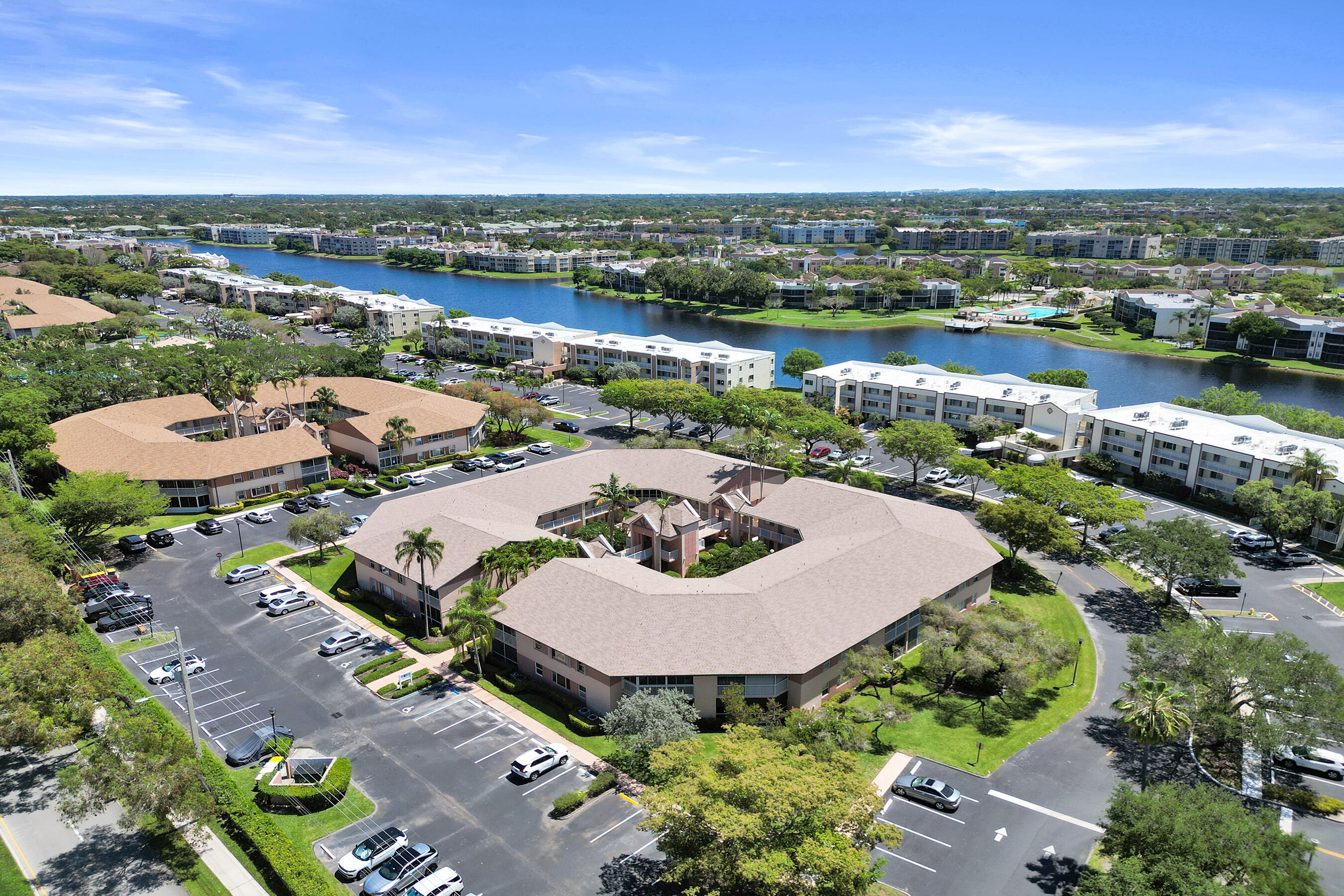 DEVON CONDOMINIUM E - Residential
