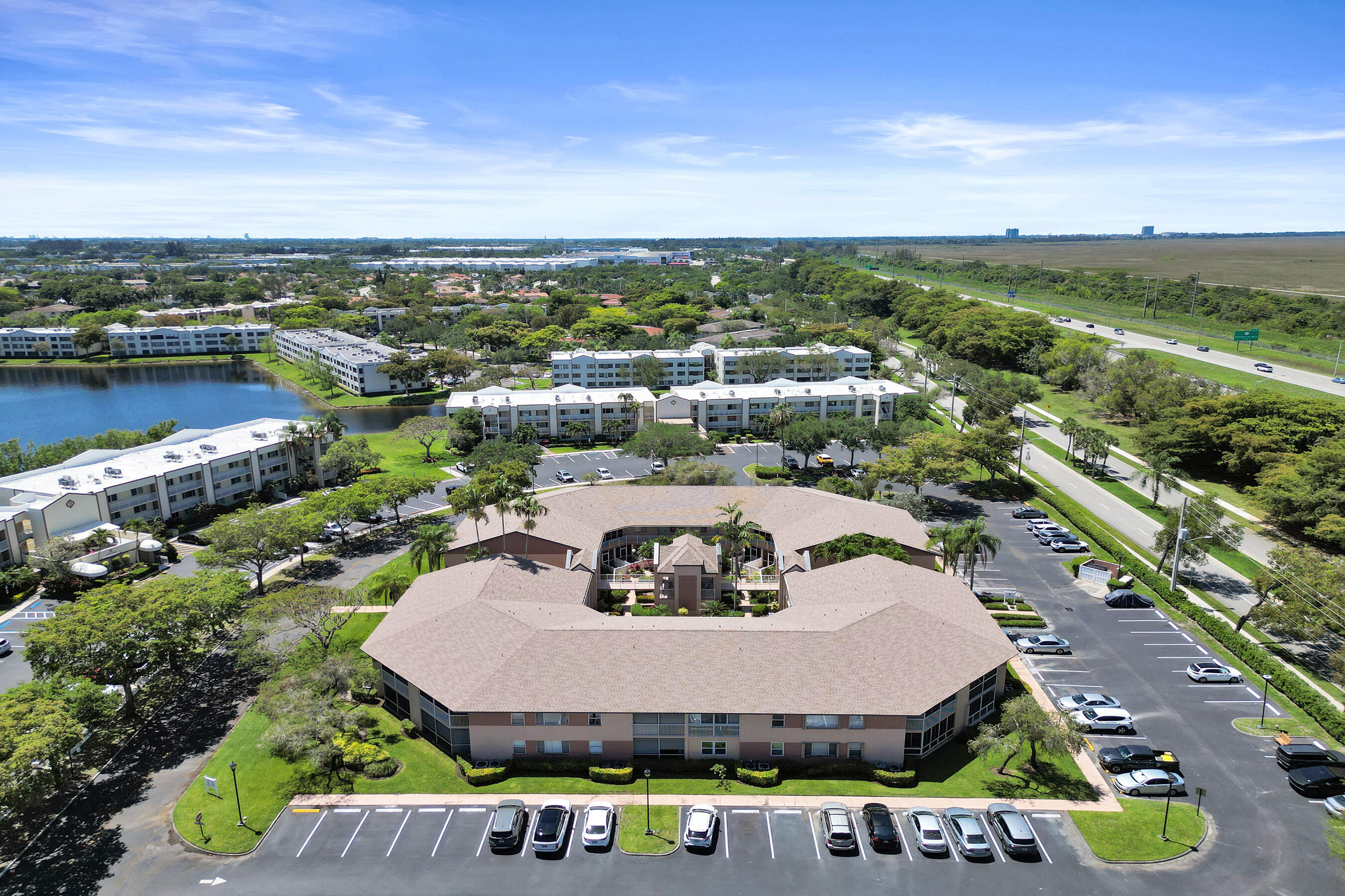 DEVON CONDOMINIUM E - Residential