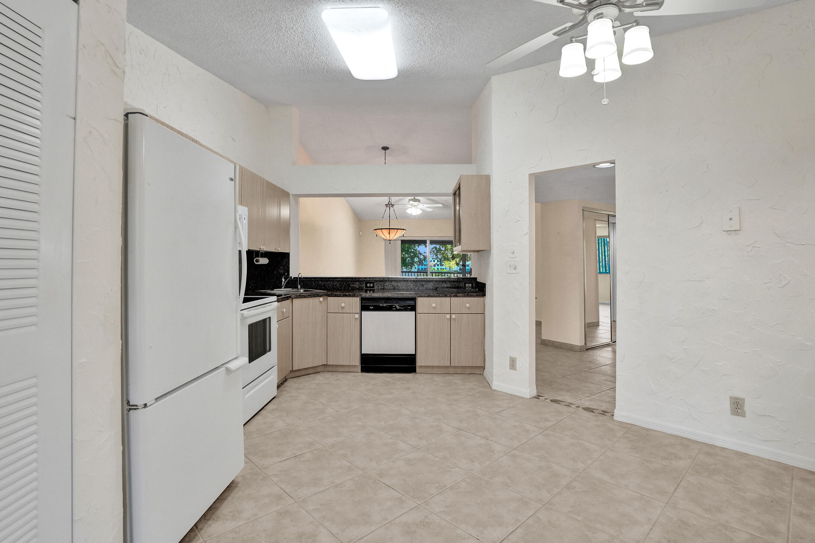 DEVON CONDOMINIUM E - Residential