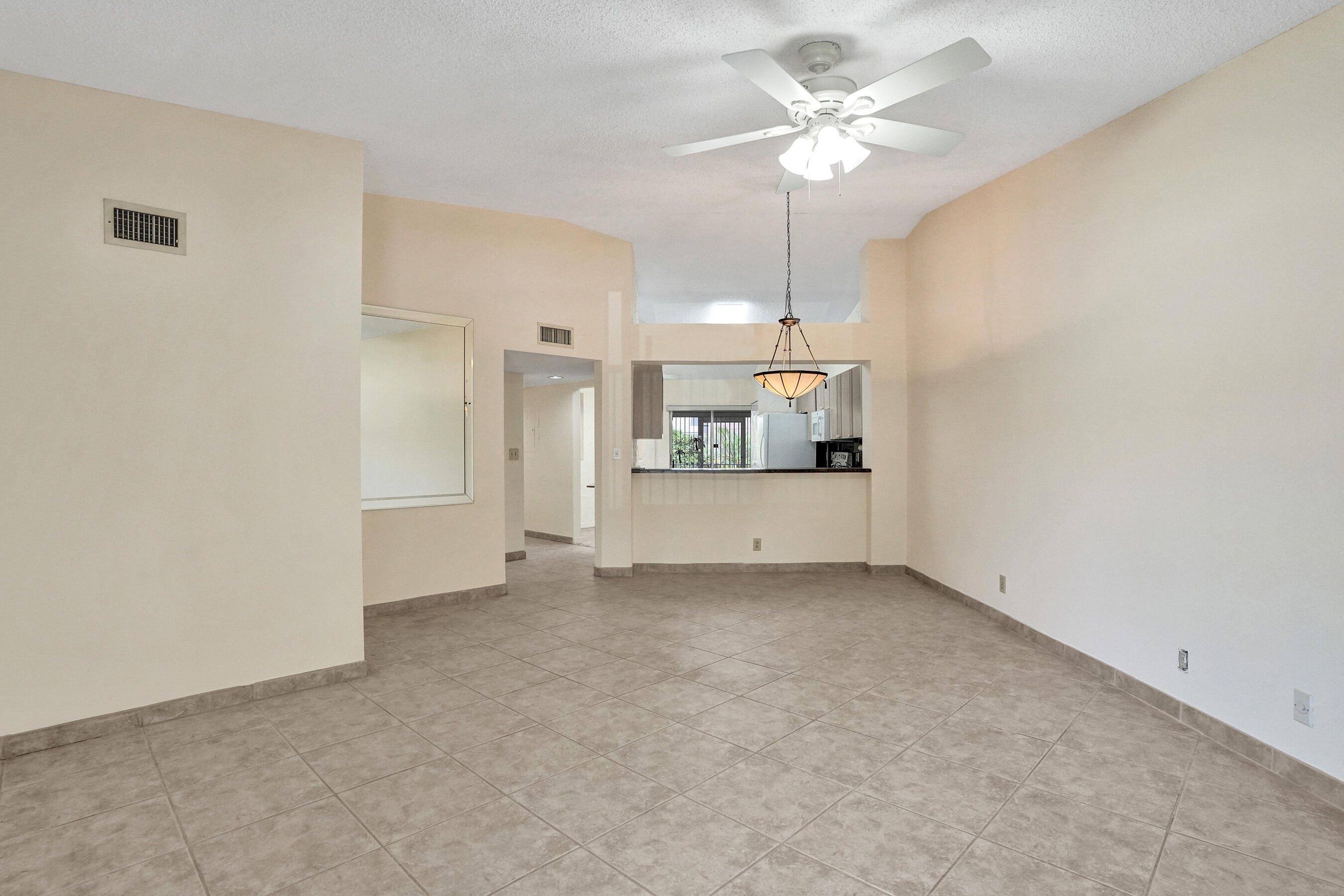 DEVON CONDOMINIUM E - Residential