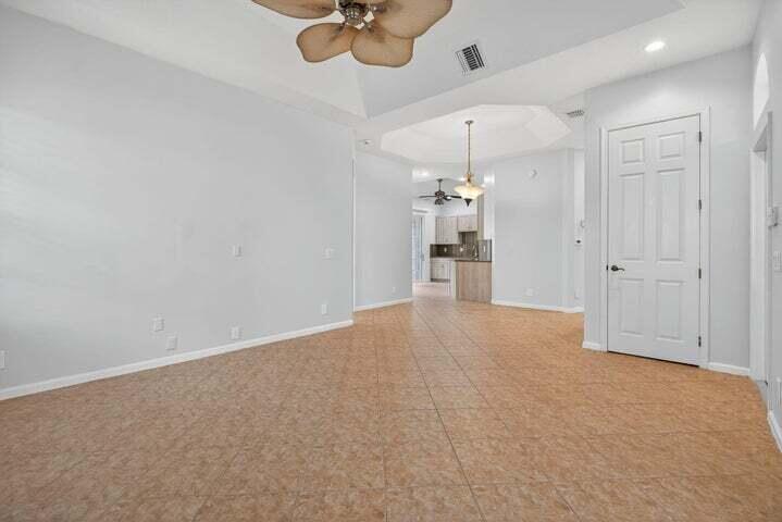 VILLAS AT MANGROVE BAY CONDO - Residential