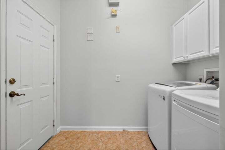 VILLAS AT MANGROVE BAY CONDO - Residential