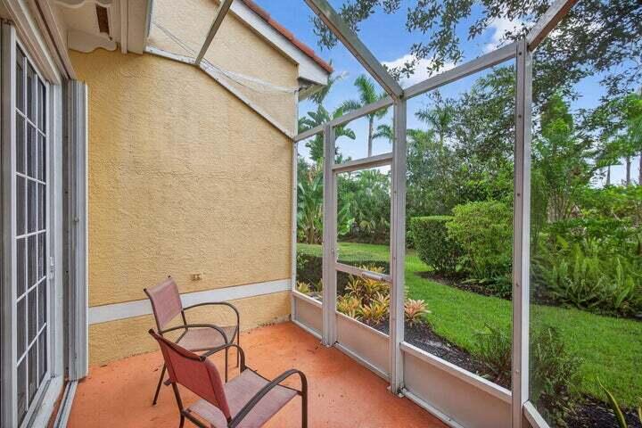 VILLAS AT MANGROVE BAY CONDO - Residential