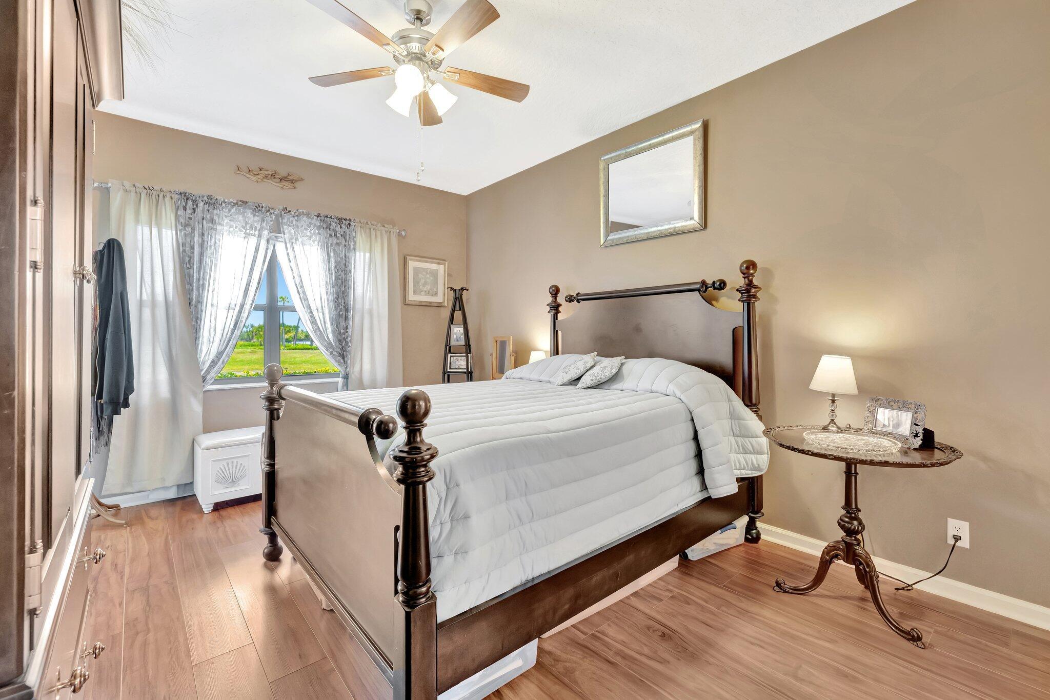 HANSONS LANDING CONDO - Residential