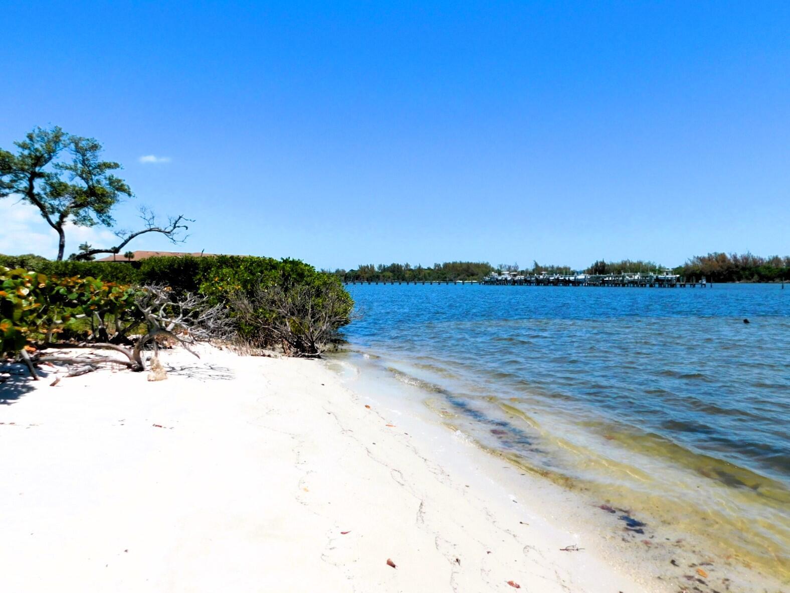 HANSONS LANDING CONDO - Residential