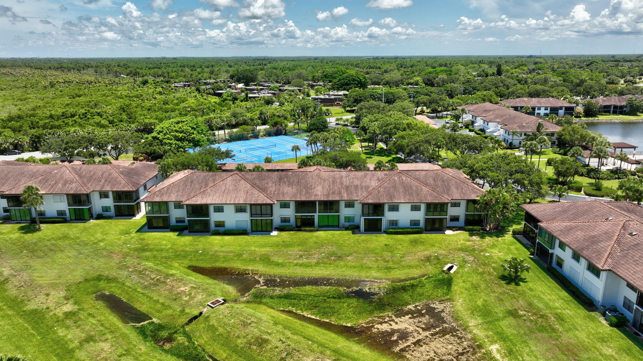 HANSONS LANDING CONDO - Residential