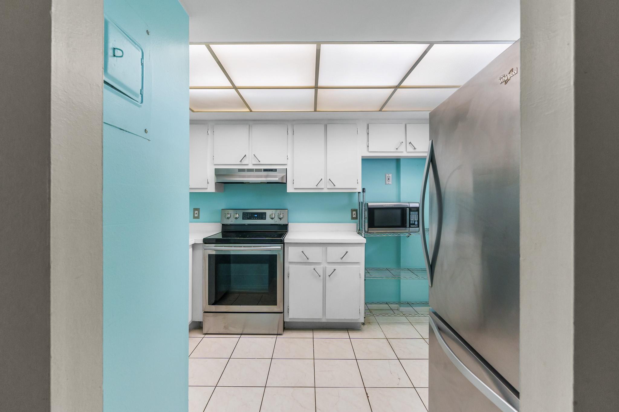 114 Royal Park Dr 3C
