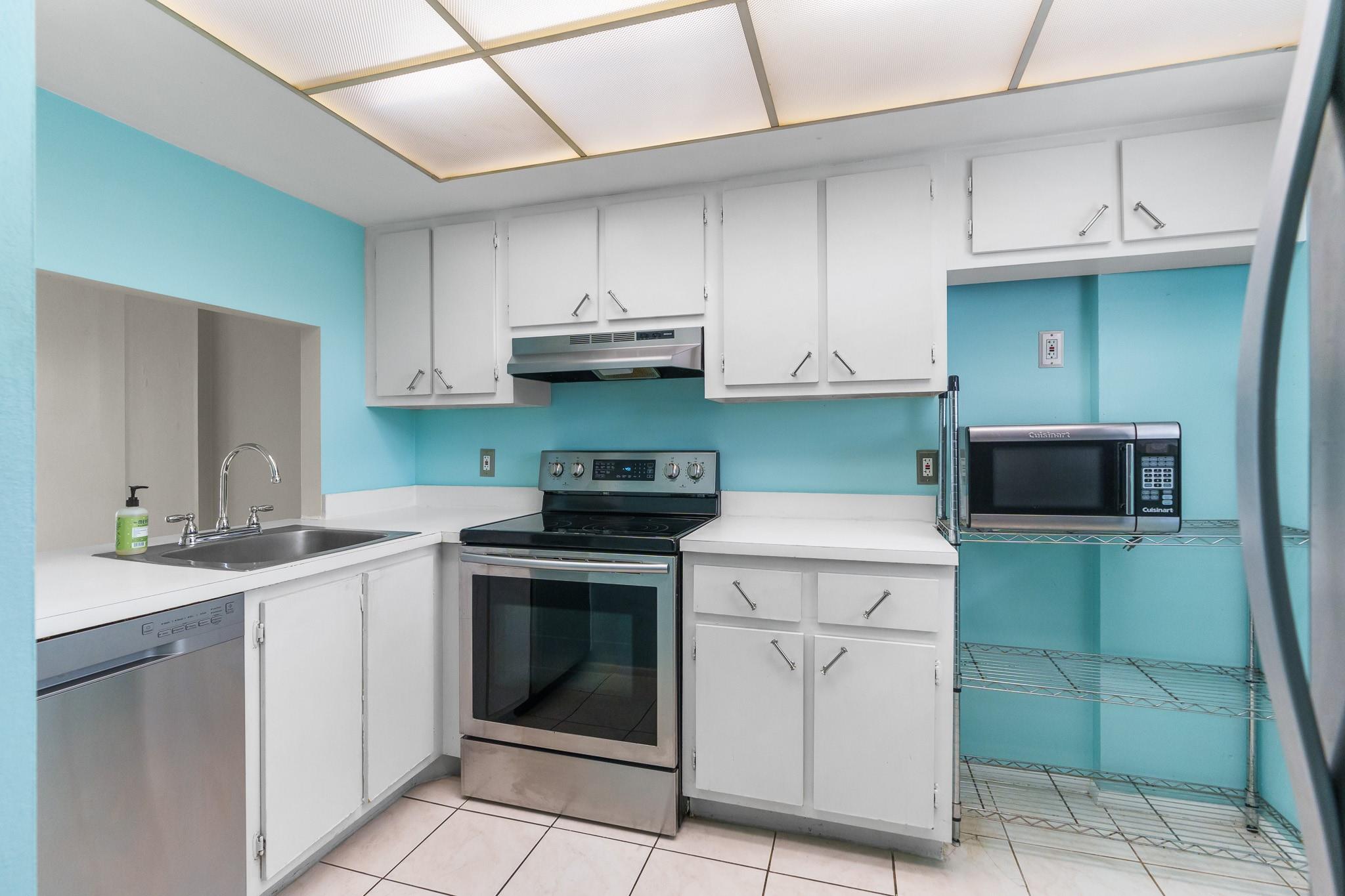114 Royal Park Dr 3C