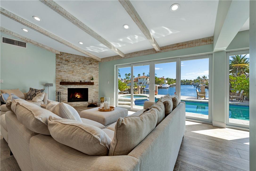 Tropic Isle Sec 03 - Residential Lease